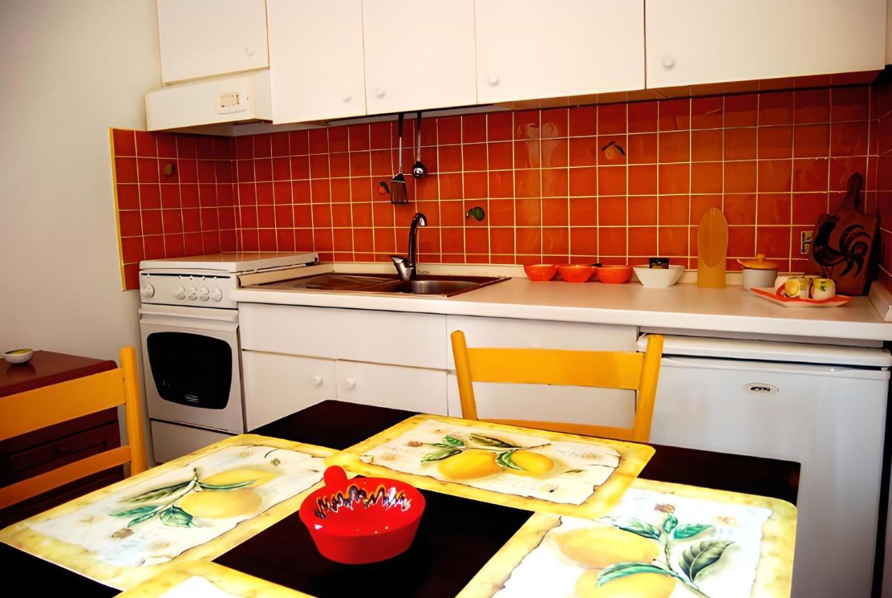 Bed & Breakfast 5 Di Spade Gioiosa Marea Esterno foto