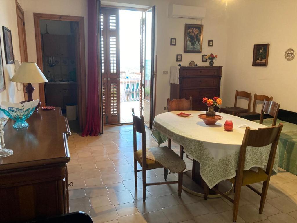 Bed & Breakfast 5 Di Spade Gioiosa Marea Esterno foto