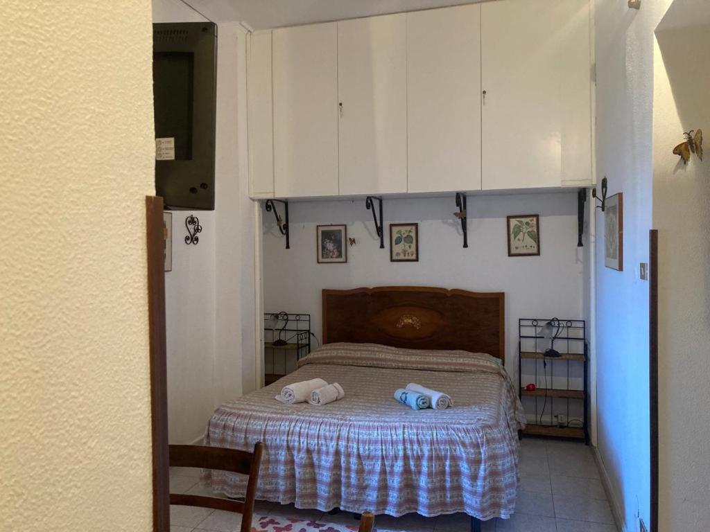 Bed & Breakfast 5 Di Spade Gioiosa Marea Esterno foto
